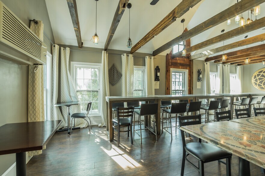 More Photos Of 17 N Main St, Cranbury Restaurant For Sale