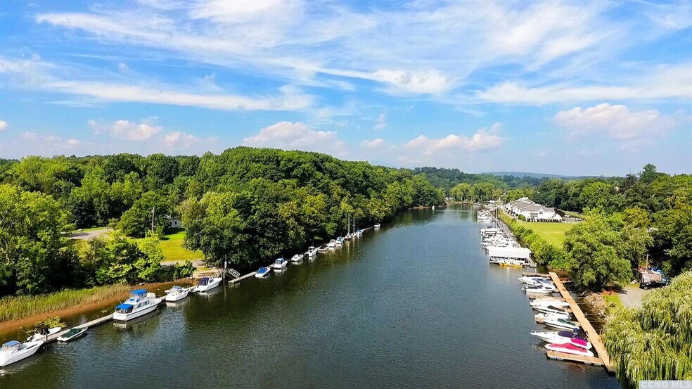 More Photos Of 103 Main St, Catskill Marina For Sale