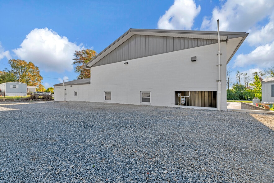 More Photos Of 6725 Governor Printz Blvd, Wilmington Warehouse For Lease
