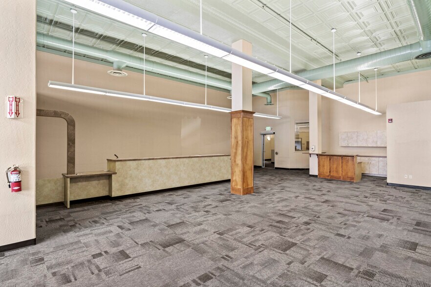 More Photos Of 117 S Central Ave, Medford Office For Sale