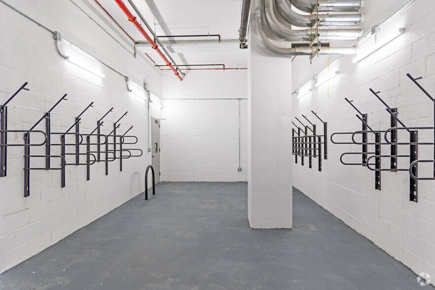 More Photos Of 4720 3rd Ave, Bronx Apartments For Lease