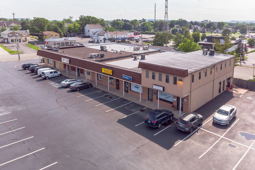 More Photos Of 406 W Ridge Pike, Conshohocken Storefront For Lease