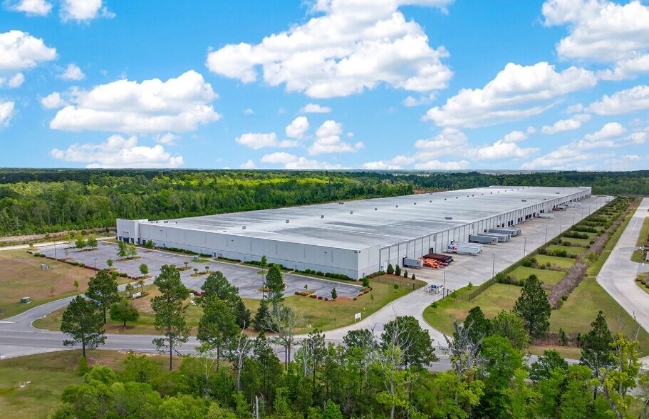 More Photos Of 311 International Trade Pky, Port Wentworth Warehouse For Lease