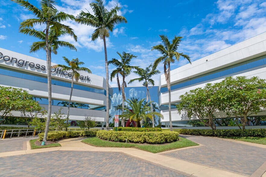 More Photos Of 220 Congress Park Dr, Delray Beach Office For Lease