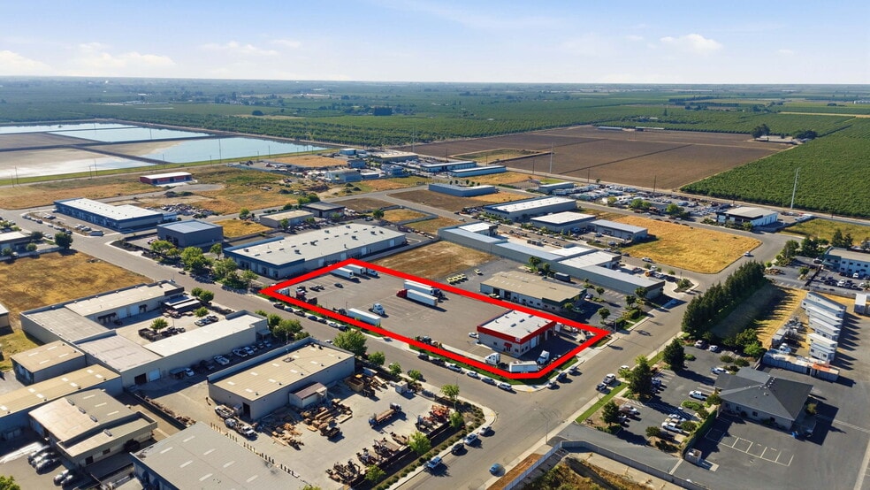 More Photos Of 4376 Farm Supply Dr, Ceres Truck Terminal For Sale