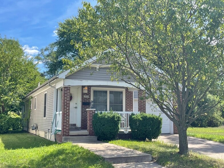 More Photos Of , Benton Harbor Multifamily For Sale