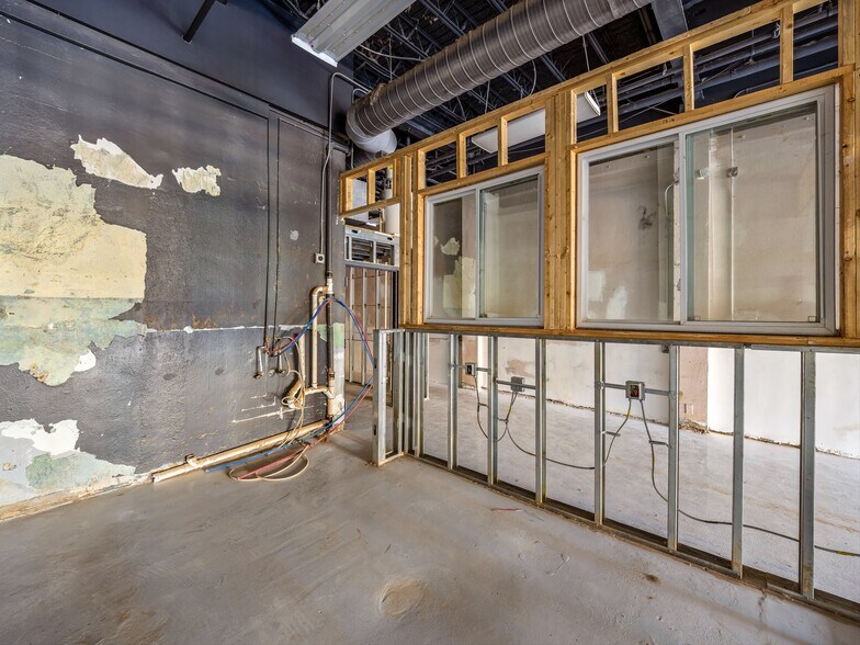 More Photos Of 408 Depot St, Asheville Medical For Sale