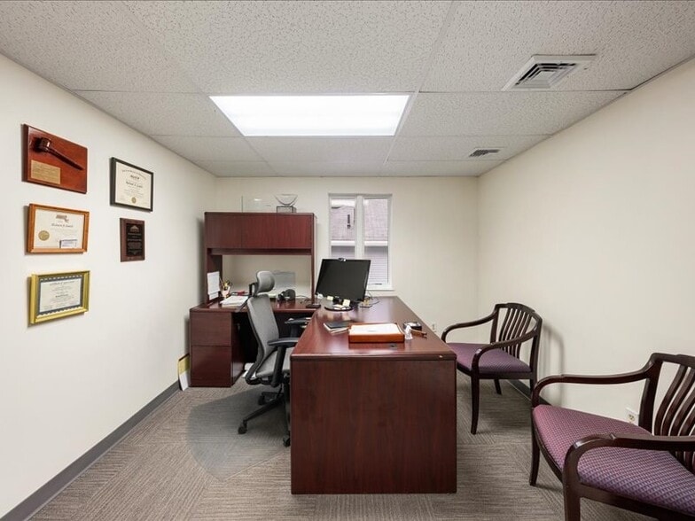 More Photos Of 44 Trapelo Rd, Belmont Office For Sale