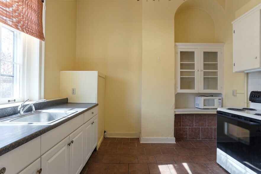 More Photos Of 100 W German St, Shepherdstown Storefront Retail Residential For Sale