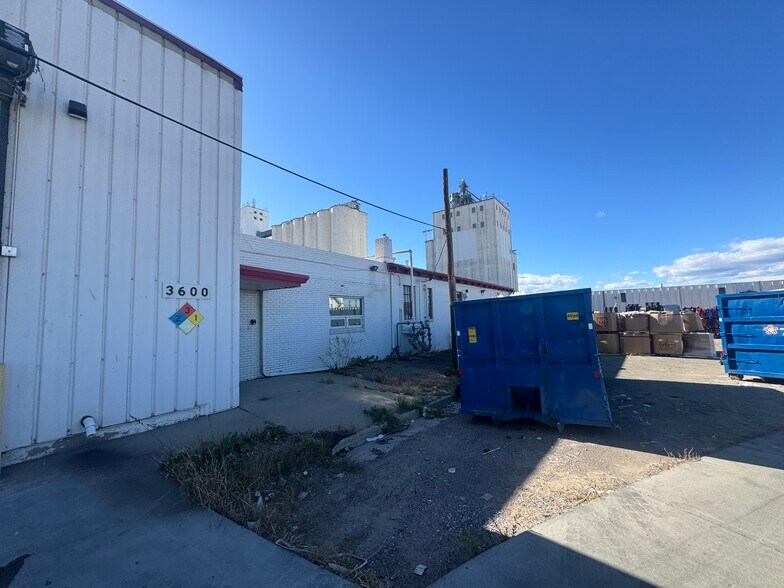More Photos Of 3600 E 45th Ave, Denver Manufacturing For Sale