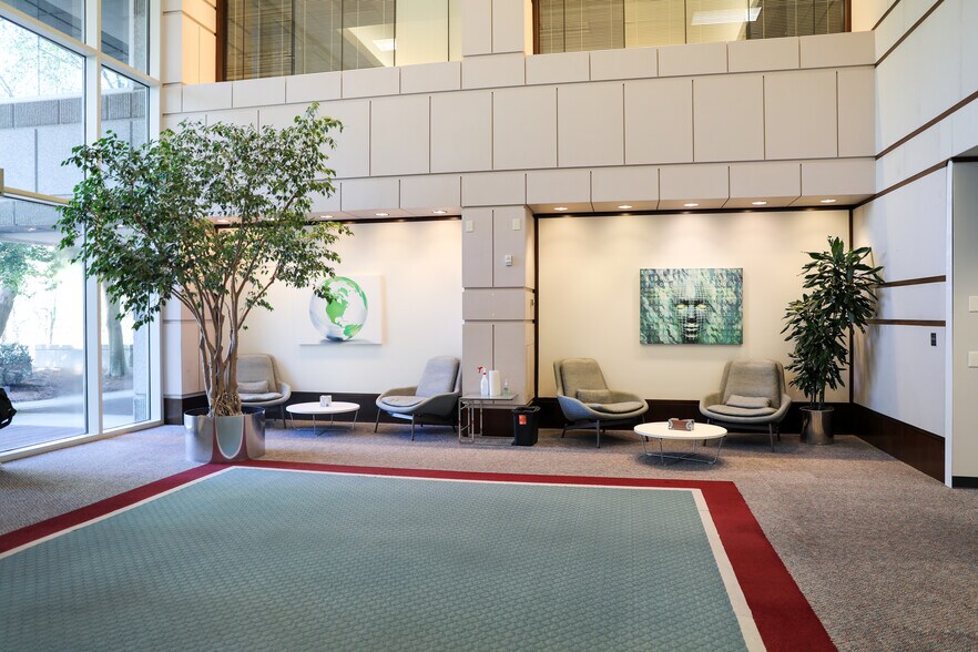 More Photos Of 1001 Windward Concourse, Alpharetta Industrial For Lease