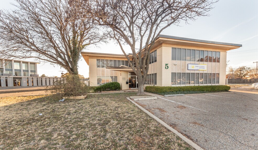 More Photos Of 5 Briercroft Office Park, Lubbock Office For Sale