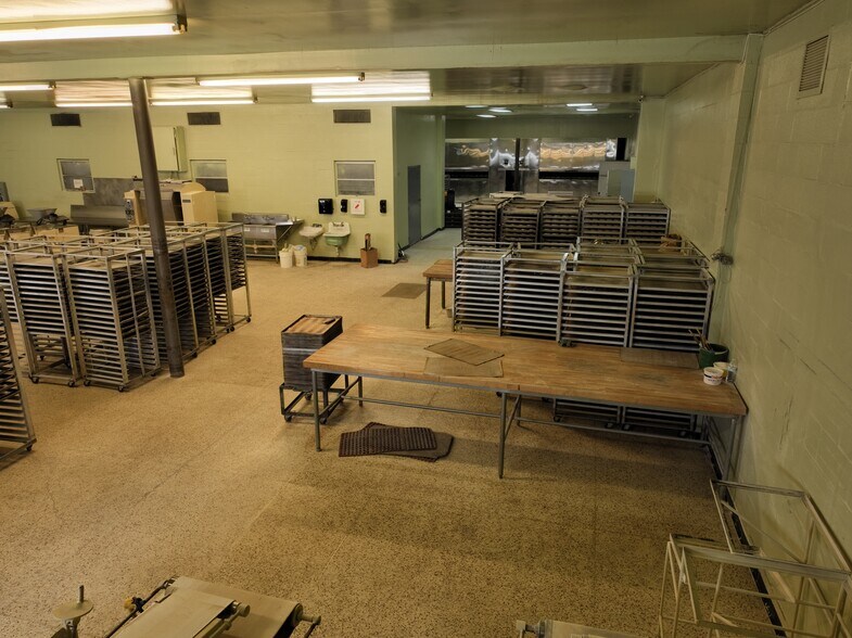 More Photos Of 1841 Fairview St, Houston Manufacturing For Sale