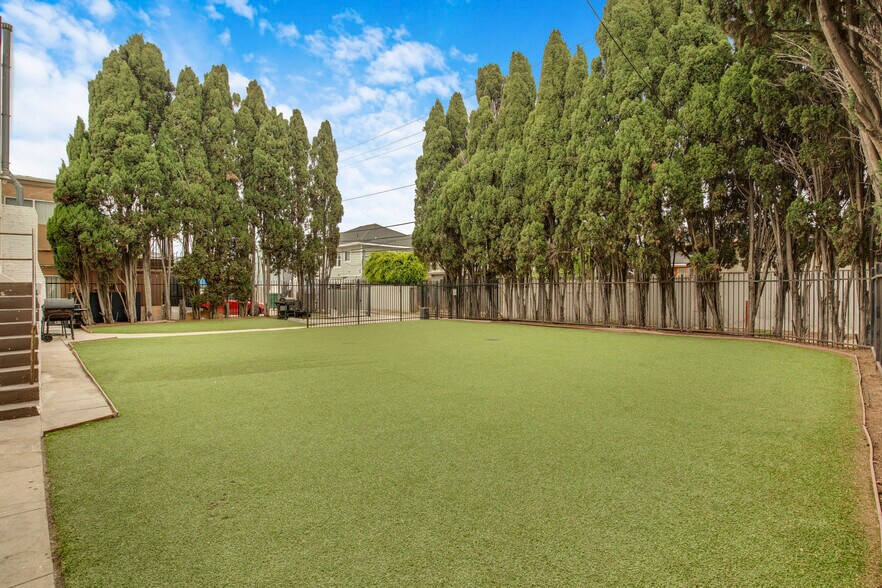 More Photos Of 1430 Elm Ave, Long Beach Apartments For Sale