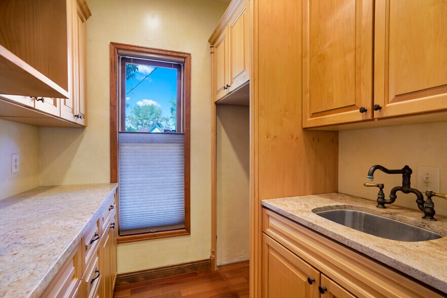 More Photos Of 129 S 4th Ave, Brighton Office Residential For Sale