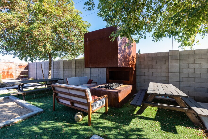 More Photos Of 1810 N 16th St, Phoenix Apartments For Sale