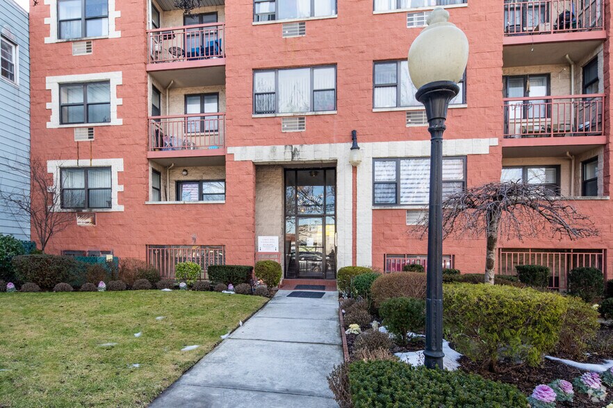 More Photos Of 5324 Metropolitan Ave, Ridgewood Apartments For Sale