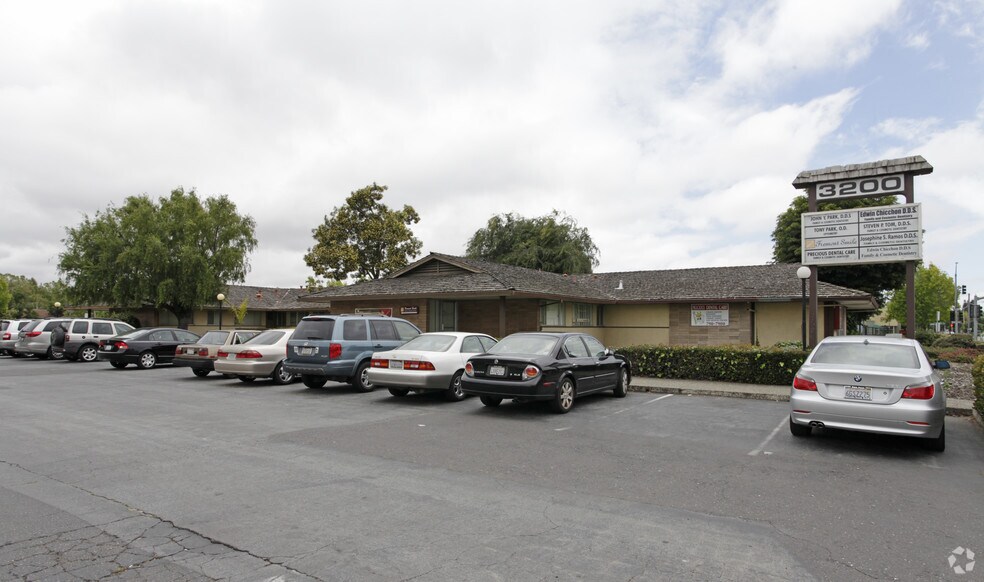 More Photos Of 3200 Mowry Ave, Fremont Medical For Lease