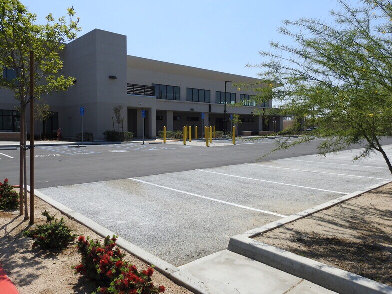 More Photos Of 25258 Redlands Blvd, Loma Linda Healthcare For Lease