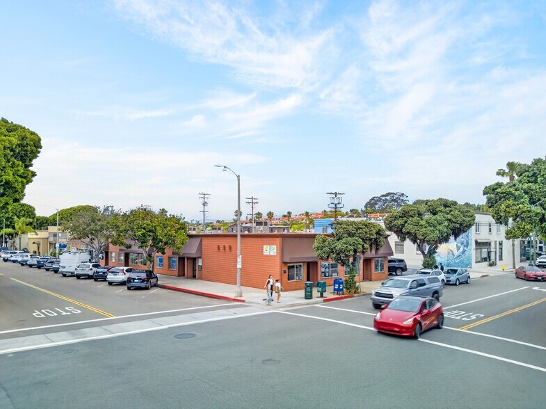 Primary Photo Of 571-577 2nd St, Encinitas Storefront For Sale