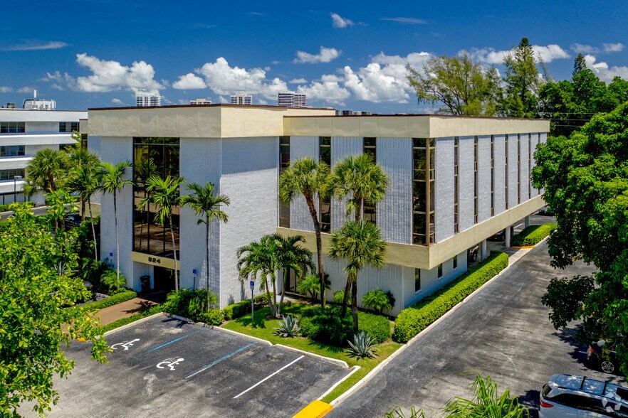 More Photos Of 824 US Highway 1, North Palm Beach Office For Lease