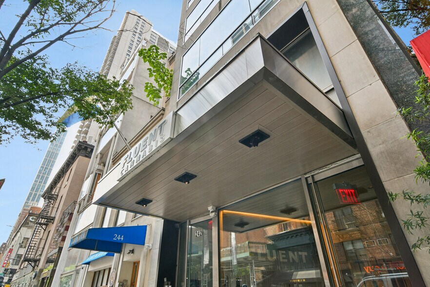 More Photos Of 242 E 58th St, New York Storefront Retail Residential For Lease