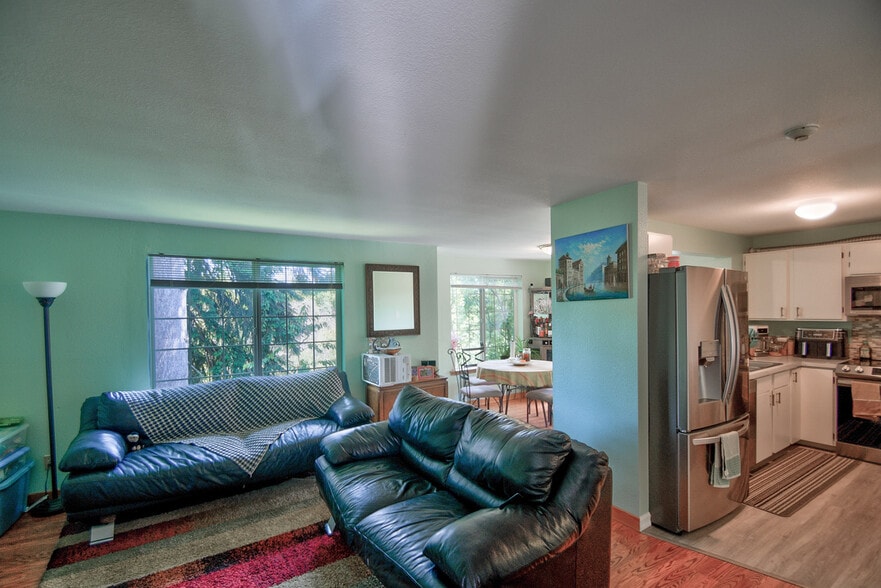 More Photos Of 1103 Creekwood Ct SE, Olympia Multifamily For Sale