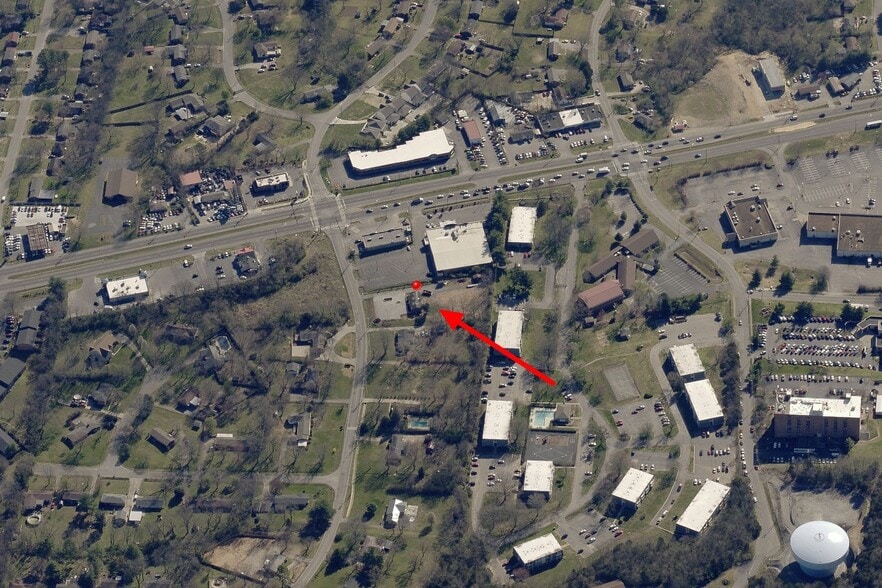 More Photos Of 407 Brewer Dr, Nashville Medical For Sale