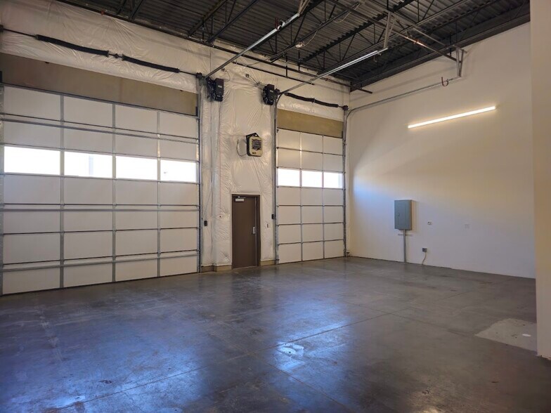 More Photos Of 4285 S Eldridge St, Morrison Flex For Sale