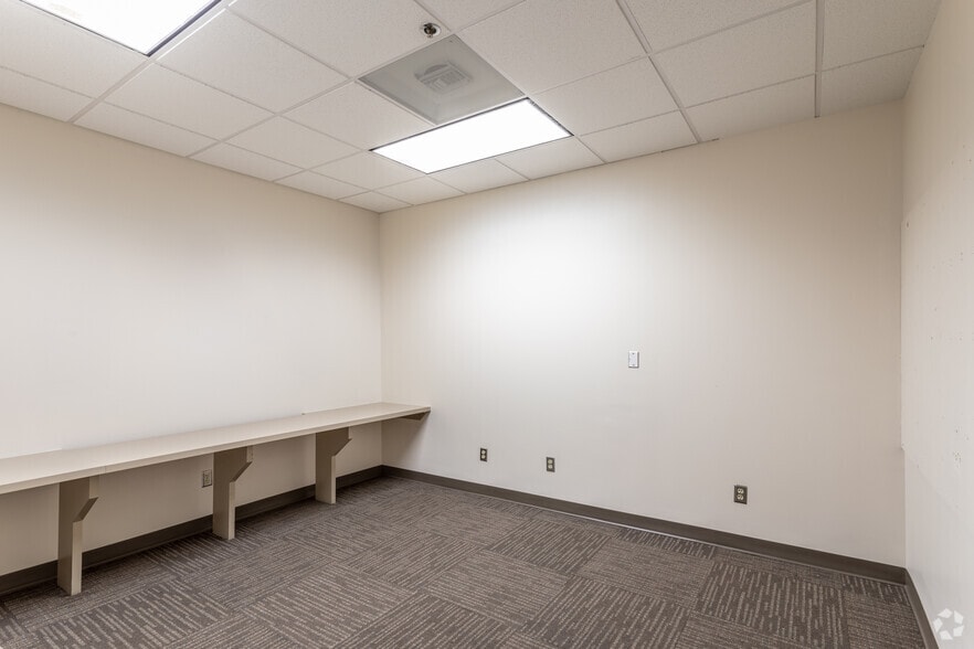 More Photos Of 10101 Reunion Pl, San Antonio Office For Lease