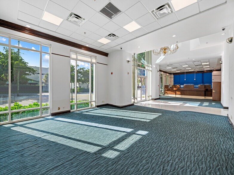 More Photos Of 200 NE 3rd Ave, Fort Lauderdale Storefront Retail Office For Lease
