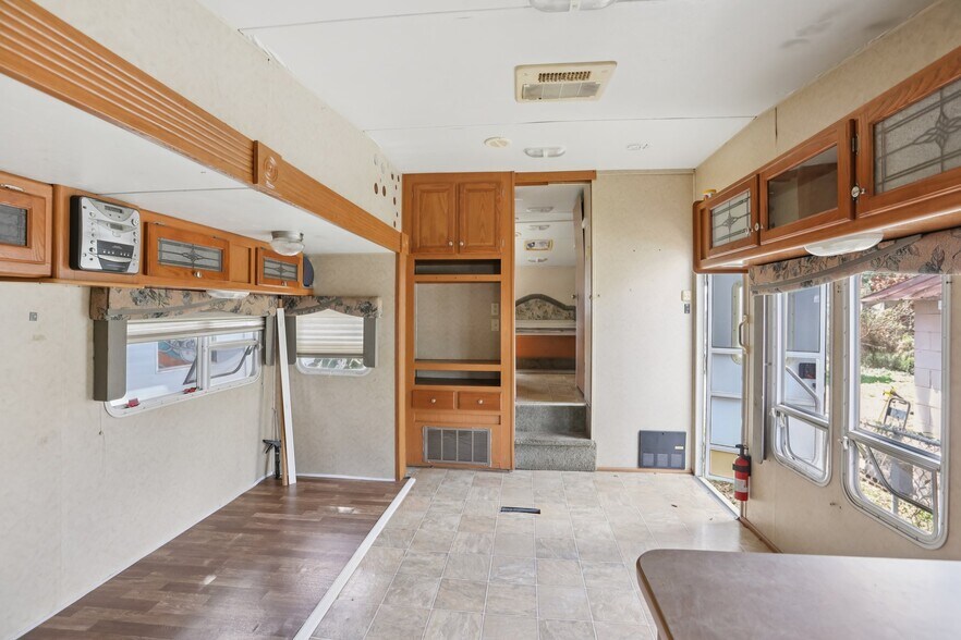 More Photos Of 4233 Gall Blvd, Zephyrhills Manufactured Housing Mobile Home Park For Sale