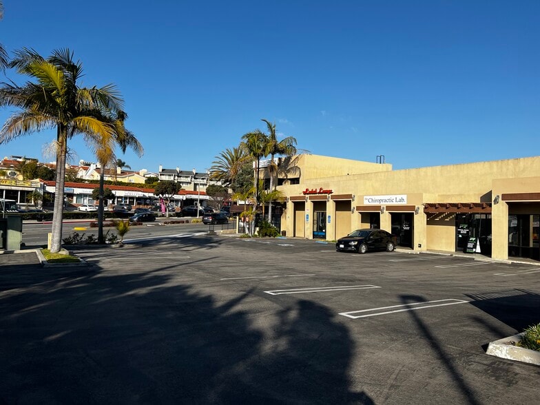 More Photos Of 800 Torrance Blvd, Redondo Beach Unknown For Lease
