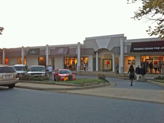 More Photos Of 690 Miami Cir NE, Atlanta Storefront For Lease