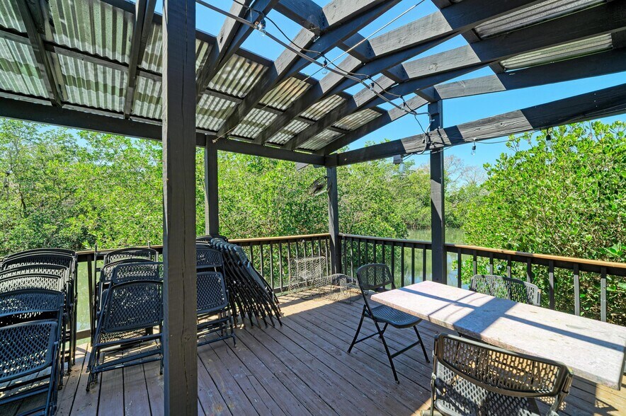 More Photos Of 5611 US 19, Palmetto Restaurant For Sale