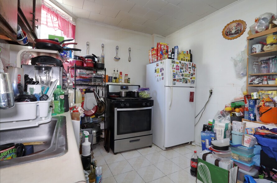 More Photos Of 1701 Central Ave, Union City Apartments For Sale