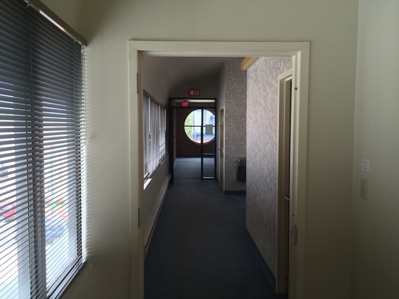 More Photos Of 33 W Franklin St, Hagerstown Coworking Space