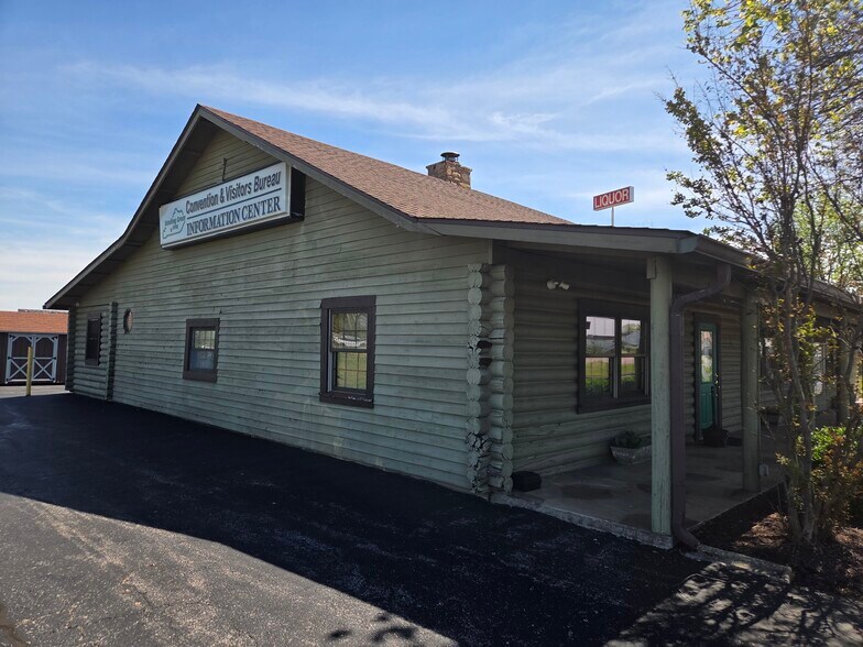 More Photos Of 352 Three Springs Rd, Bowling Green Office For Sale