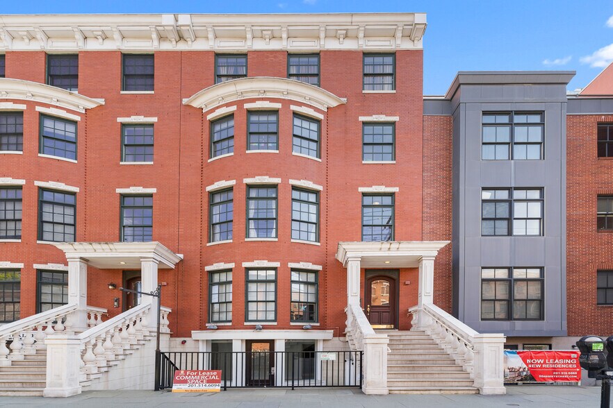 More Photos Of 299-307 Grand St, Jersey City Apartments For Lease