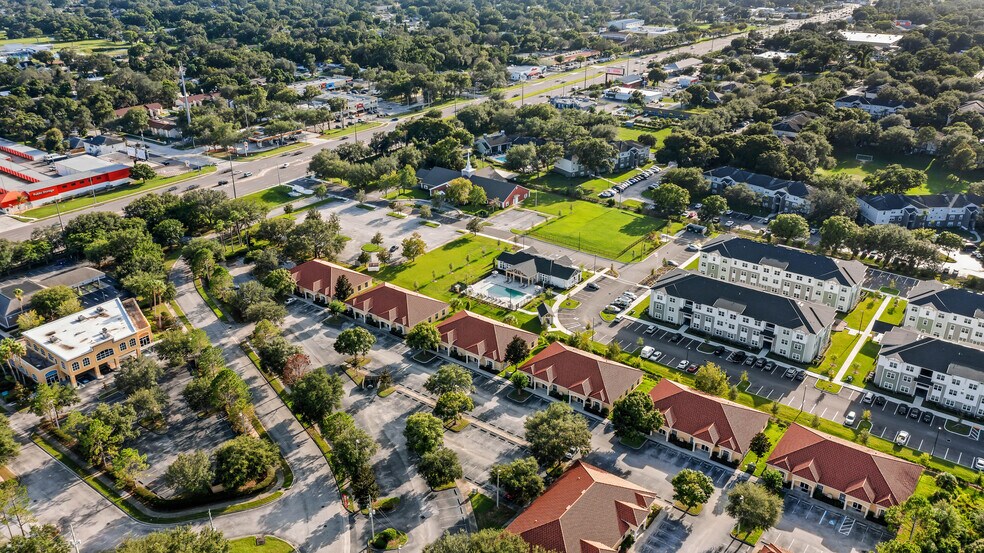 More Photos Of 1038-1040 E Brandon Blvd, Brandon Medical For Lease