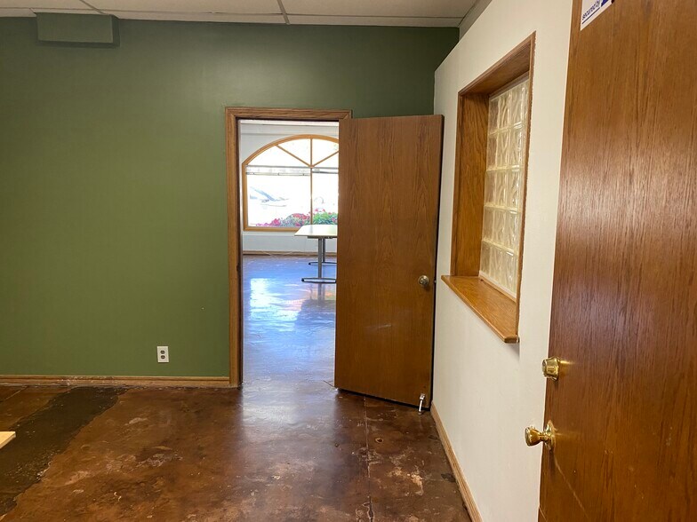 More Photos Of 112-114 S Catalina Ave, Redondo Beach Office For Lease