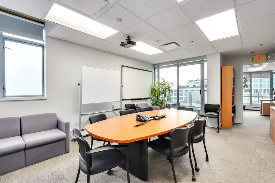 More Photos Of 88 Lonsdale Ave, North Vancouver Office For Lease