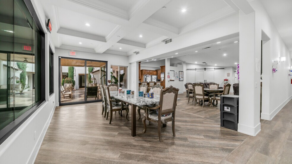 More Photos Of 9823 E Jenan Dr, Scottsdale Continuing Care Retirement Community For Sale