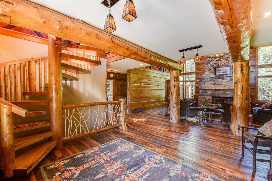 More Photos Of 5771 US Highway 45, Land O Lakes Office For Sale