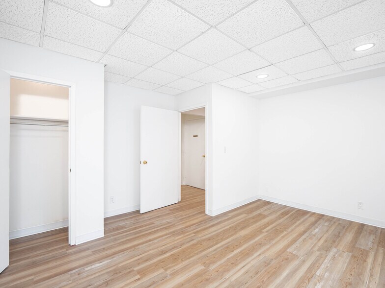 More Photos Of 36 E 36th St, New York Apartments For Lease