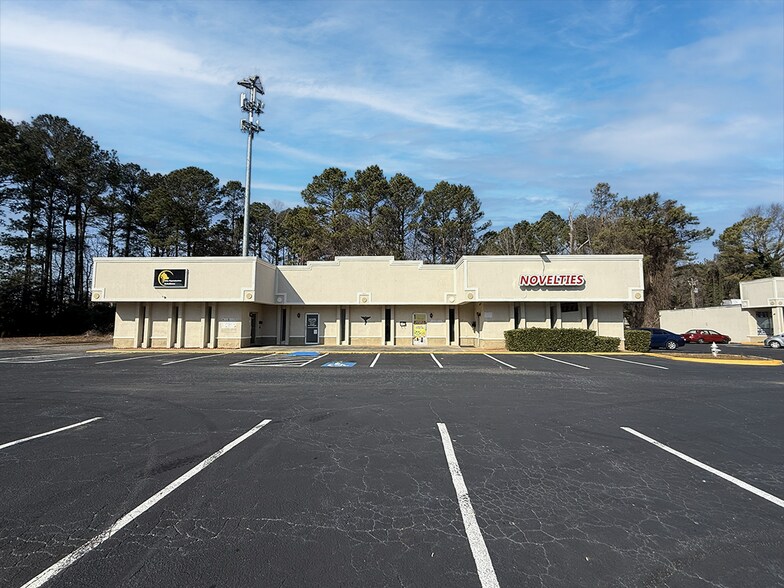 More Photos Of 5265 Lawrenceville Hwy NW, Lilburn Storefront For Lease