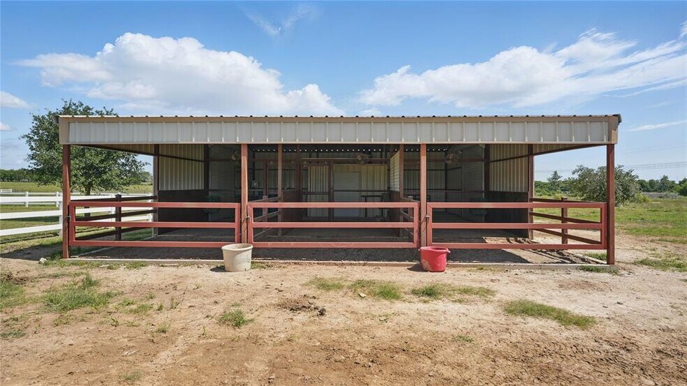 More Photos Of 310 Hatter Dr, Moody Land For Sale