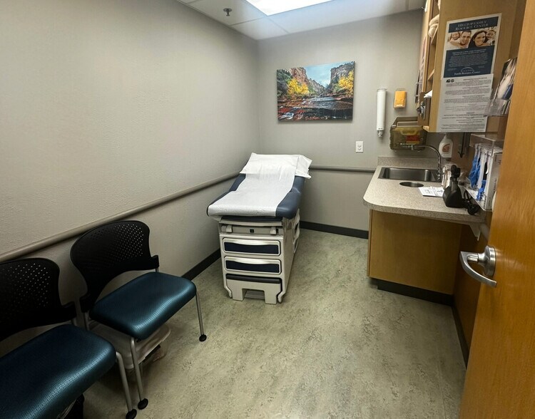 More Photos Of 455 Kokopelli Blvd, Fruita General Retail For Lease