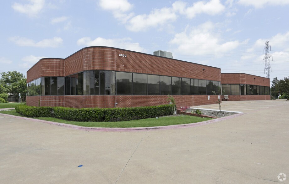 More Photos Of 3920 Alma Dr, Plano Coworking Space