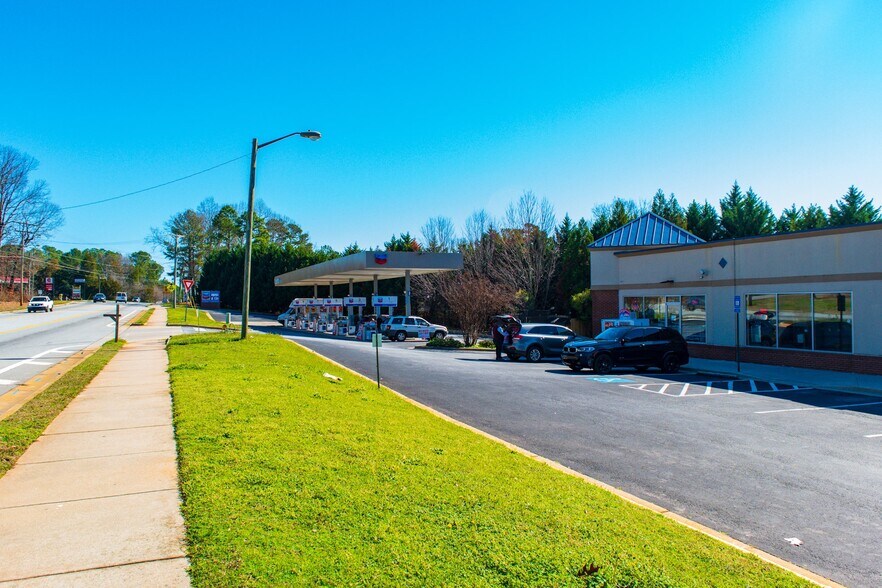 More Photos Of 256 Hurricane Shoals Rd, Lawrenceville Convenience Store For Sale
